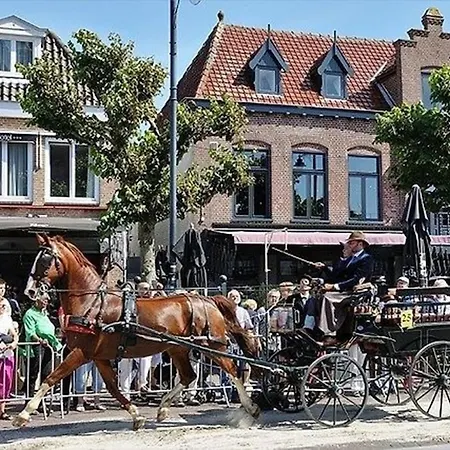 Met Alle Luxe Villa